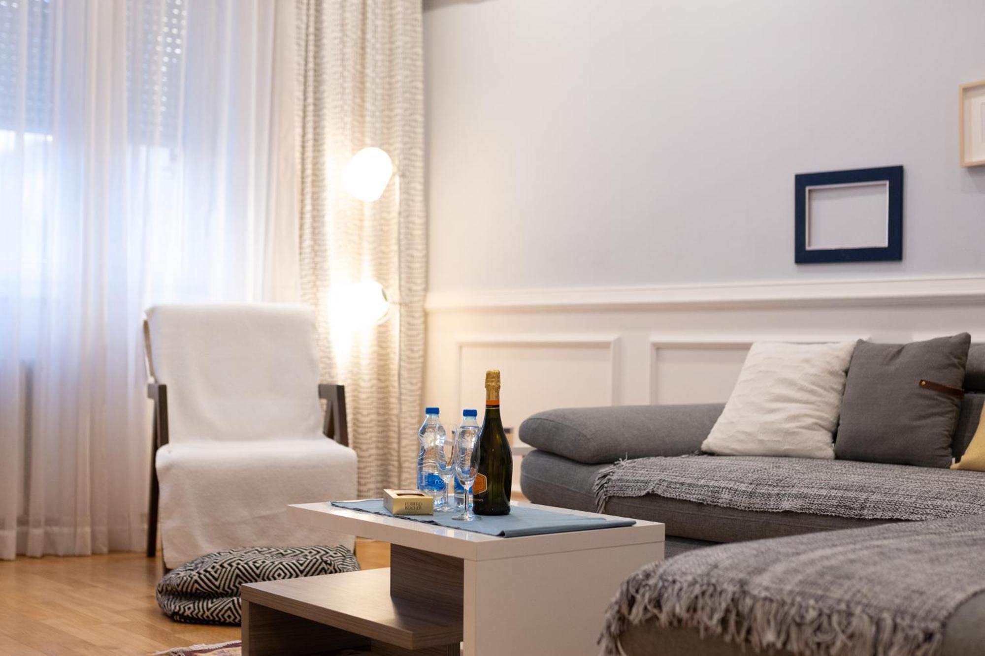 Central Business Apartments Terazije Белград Екстериор снимка